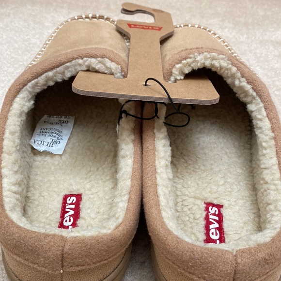 Levi's Mens Clog Slippers Color: Wheat Size XXL - Picture 8 of 9